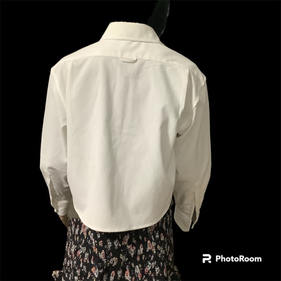 Black Iris  Button-up Top in White  (W334) - Picture 5 of 12